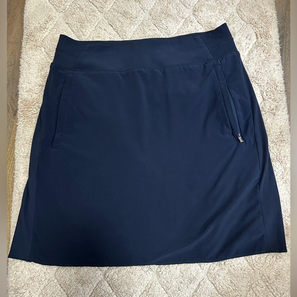 Athleta Dark Blue Mini Skirt Like new ! - Picture 6 of 7